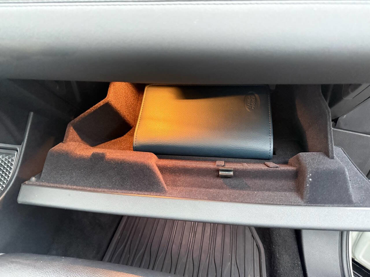 Used 2020 Land Rover Range Rover Evoque S image 25