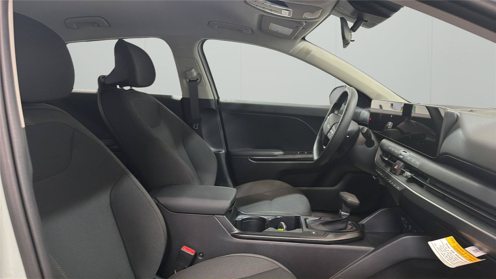 New 2026 Kia K4 FWD image 14