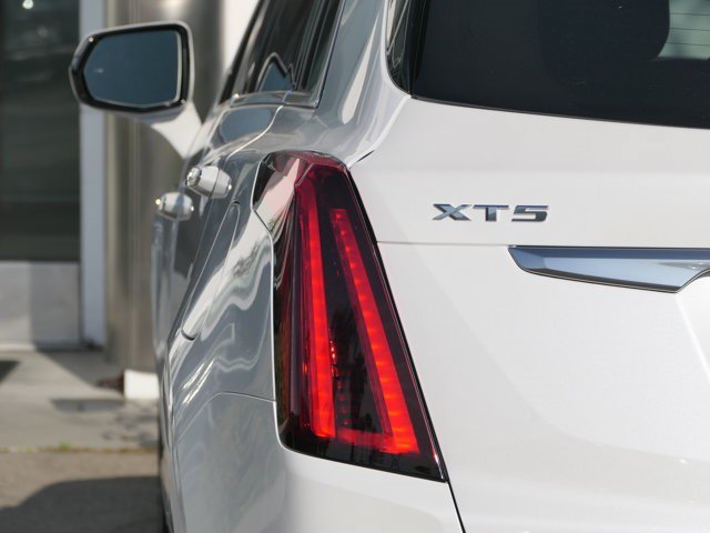 Certified 2024 Cadillac XT5 Premium Luxury FWD image 6