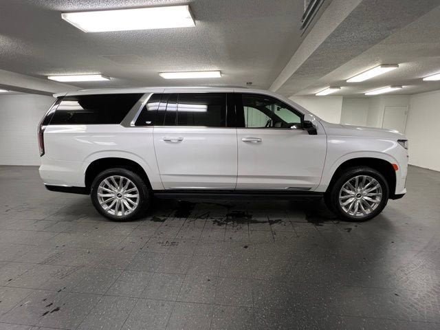 Used 2024 Cadillac Escalade ESV Premium Luxury w/ Performance Package AWD/4WD image 6