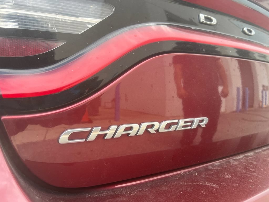 Used 2021 Dodge Charger SXT w/ Leather Interior Group RWD image 16