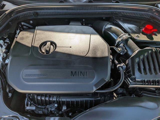 Used 2021 MINI Cooper 2-Door Hardtop w/ Driver Assistance Package FWD image 22