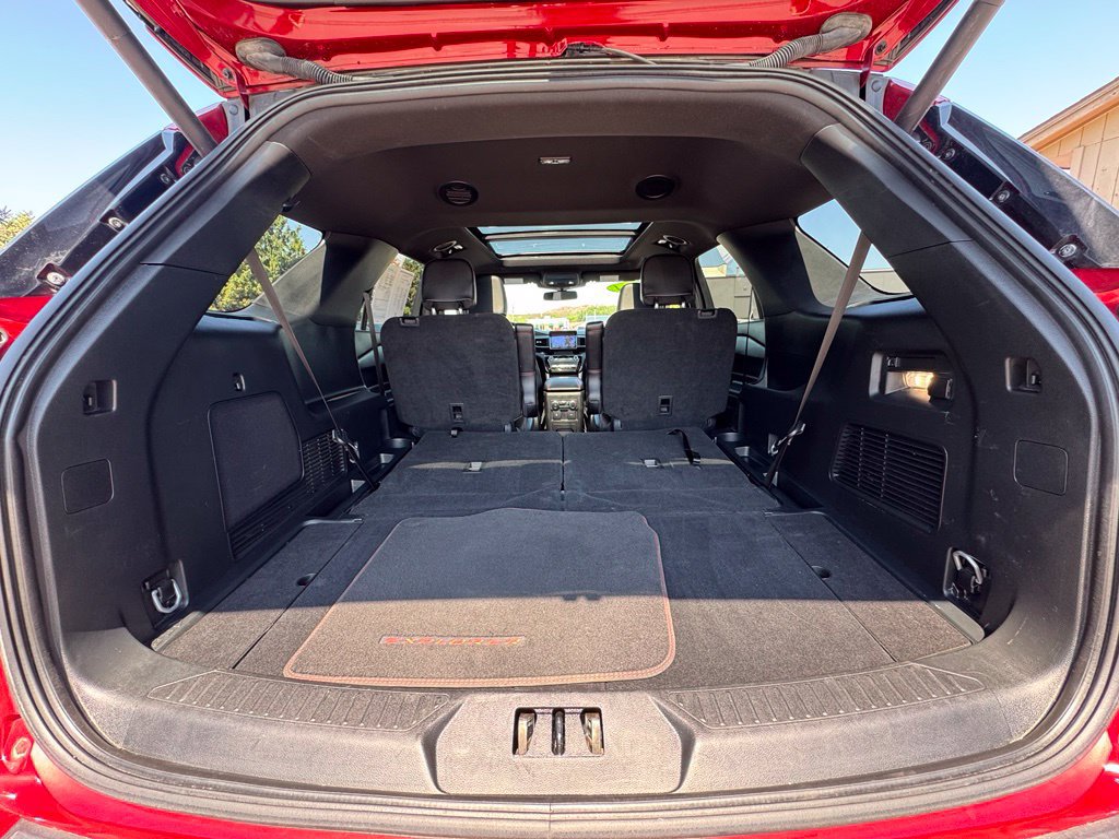 Used 2024 Ford Explorer ST-Line w/ Class IV Trailer Tow Package AWD/4WD image 43