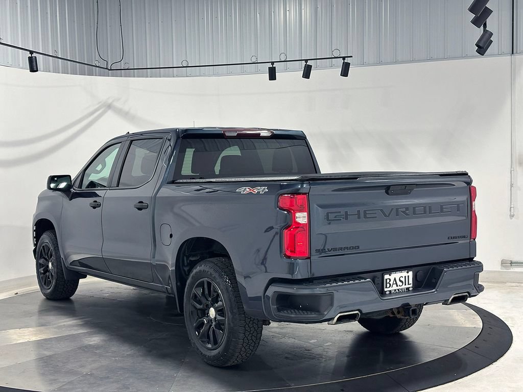 Used 2020 Chevrolet Silverado 1500 Custom w/ Custom Value Package AWD/4WD image 13