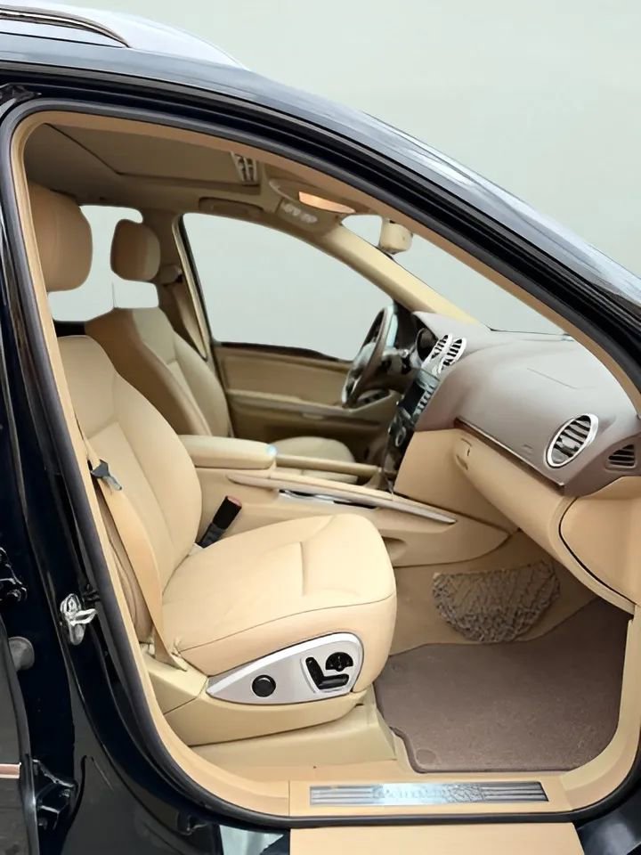 Used 2012 Mercedes-Benz GL 450 4MATIC image 27