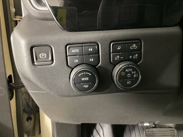 Used 2022 Chevrolet Silverado 1500 LT Trail Boss w/ LT Trail Boss Premium Package image 20