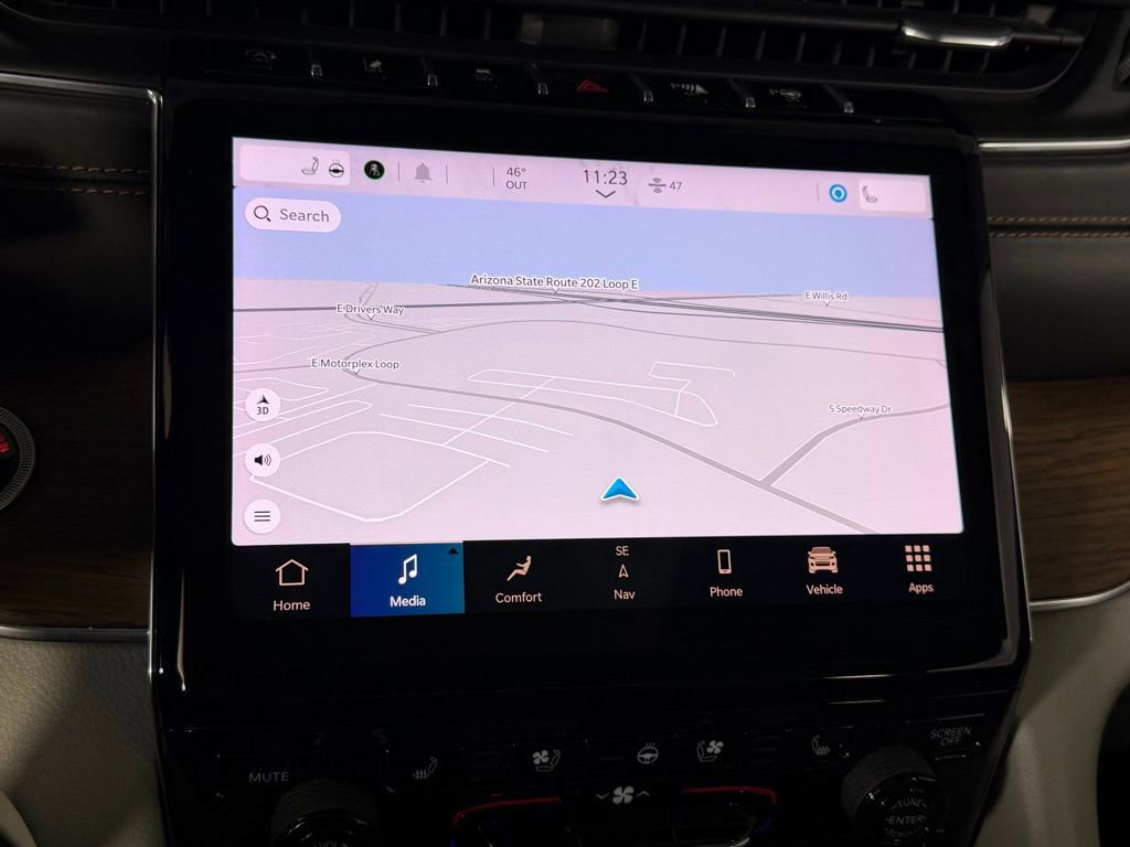 Used 2021 Jeep Grand Cherokee L Summit w/ Advanced Protech Group IV AWD/4WD image 13