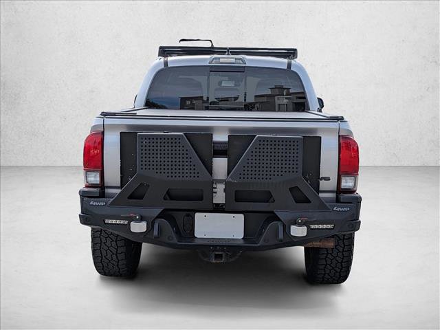 Used 2019 Toyota Tacoma TRD Off-Road w/ Technology Package AWD/4WD image 6