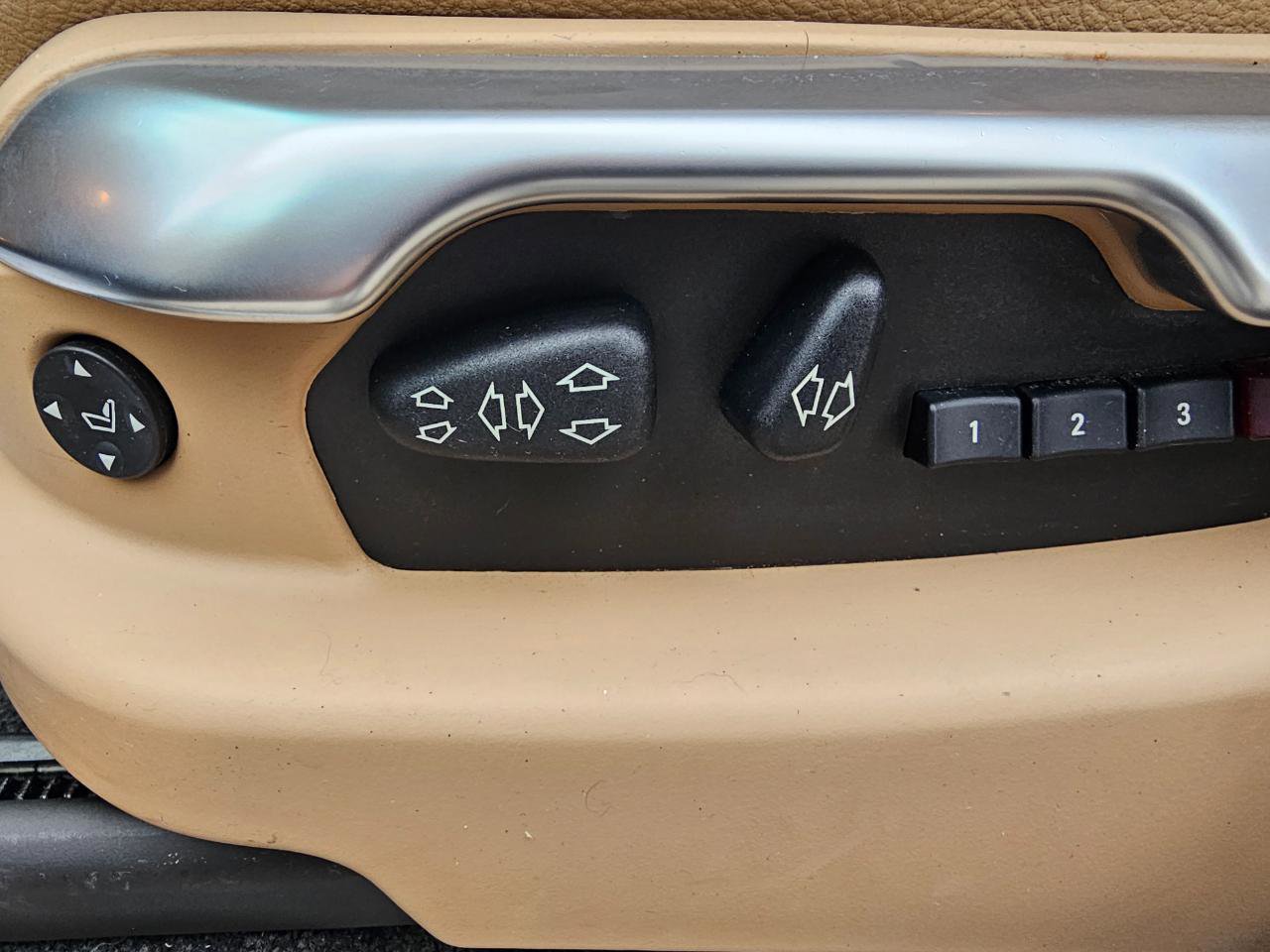 Used 2004 Land Rover Range Rover HSE AWD/4WD image 31