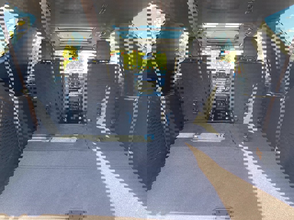 Used 2022 Chevrolet Tahoe Z71 w/ Z71 Off-Road Package image 17