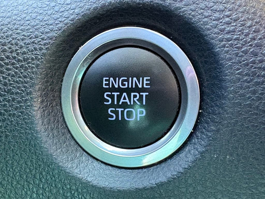 Used 2021 Toyota Corolla XSE image 25