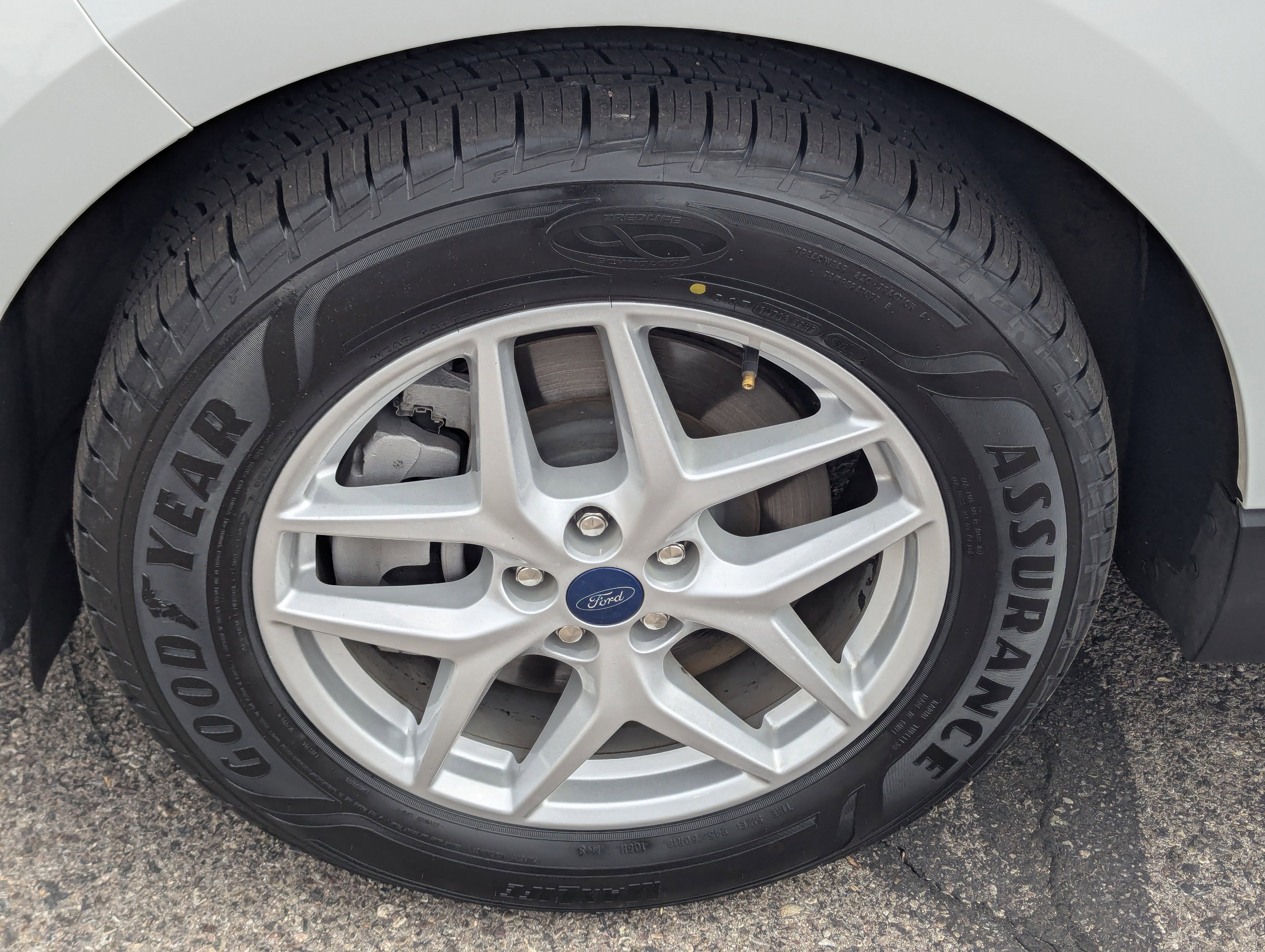 Used 2022 Ford Edge SEL image 7