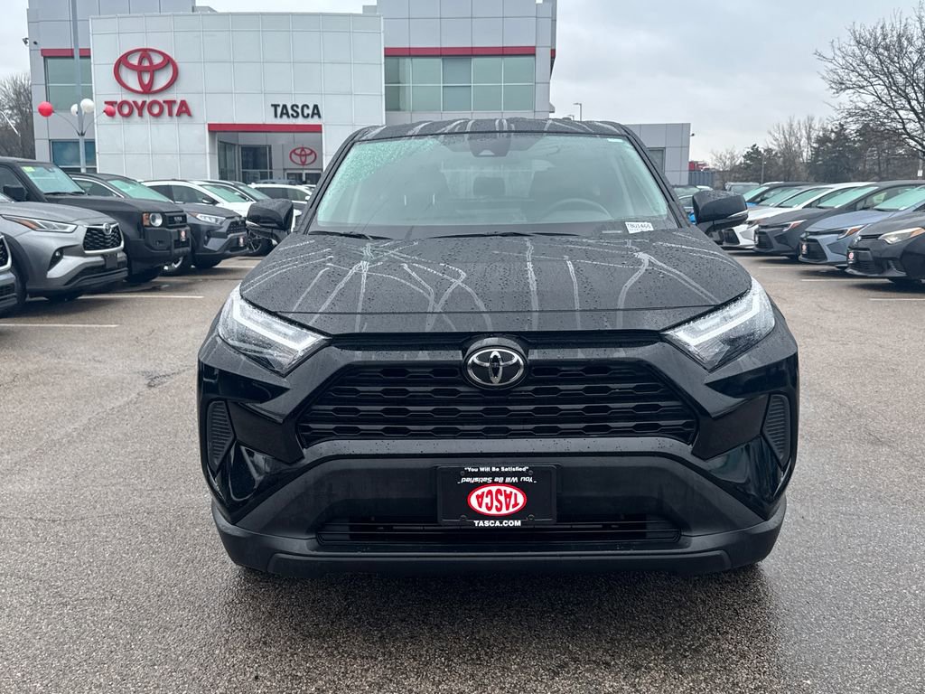 Used 2024 Toyota RAV4 LE video 2