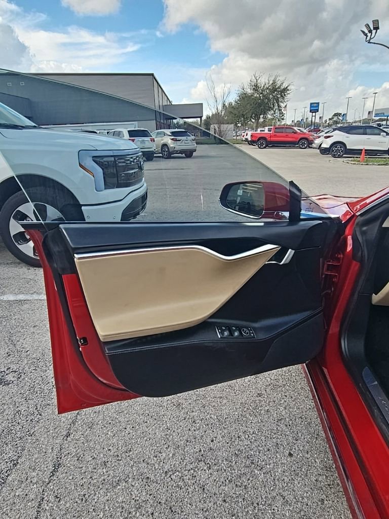 Used 2017 Tesla Model S 90D AWD/4WD image 10