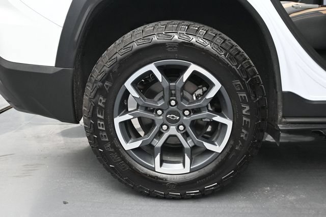 Used 2026 Chevrolet Equinox ACTIV w/ Convenience Package III FWD image 34