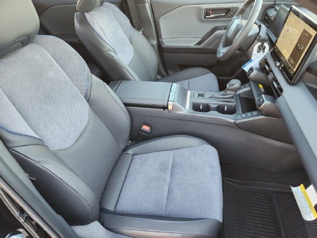 New 2026 Toyota RAV4 XSE AWD/4WD image 12