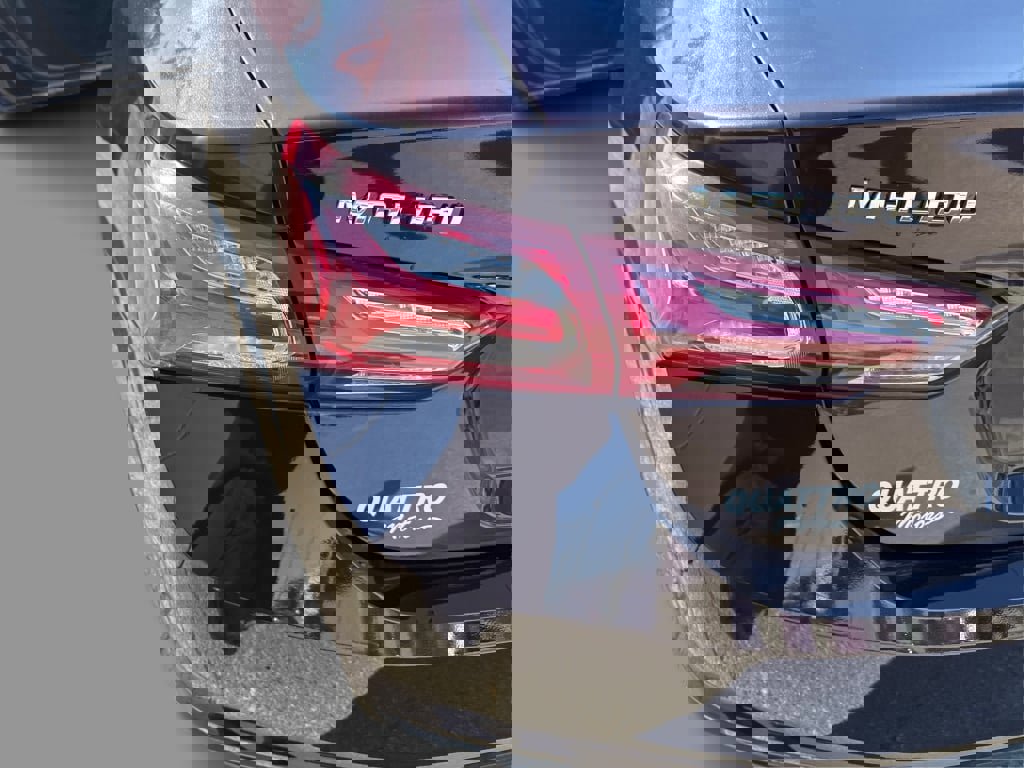 Used 2021 Chevrolet Malibu LT w/ Leather Package FWD image 21