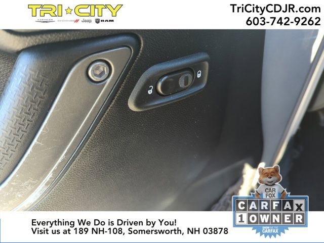 Used 2015 Jeep Wrangler Unlimited Sport w/ Quick Order Package 24S image 19