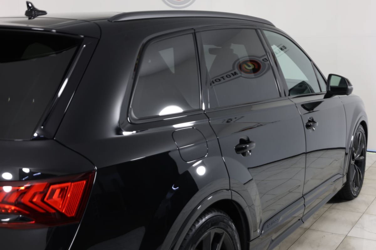 Used 2023 Audi SQ7 Prestige AWD/4WD image 46