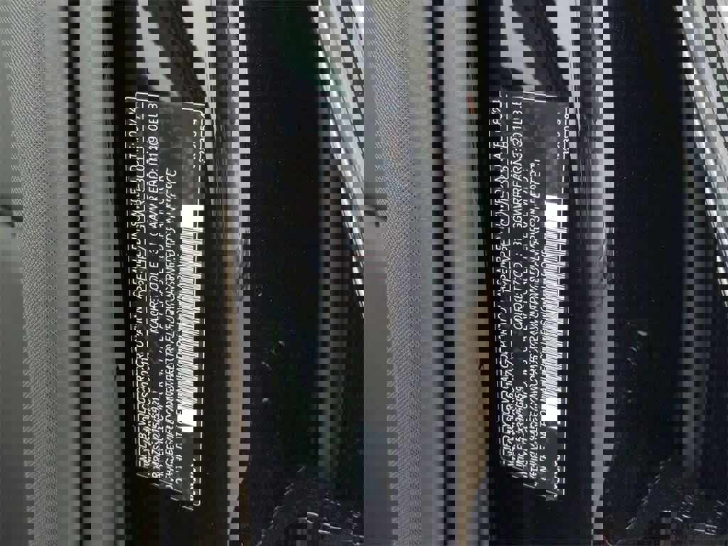 Used 2025 Volvo XC60 T8 Plus w/ Protection Package Premier image 25