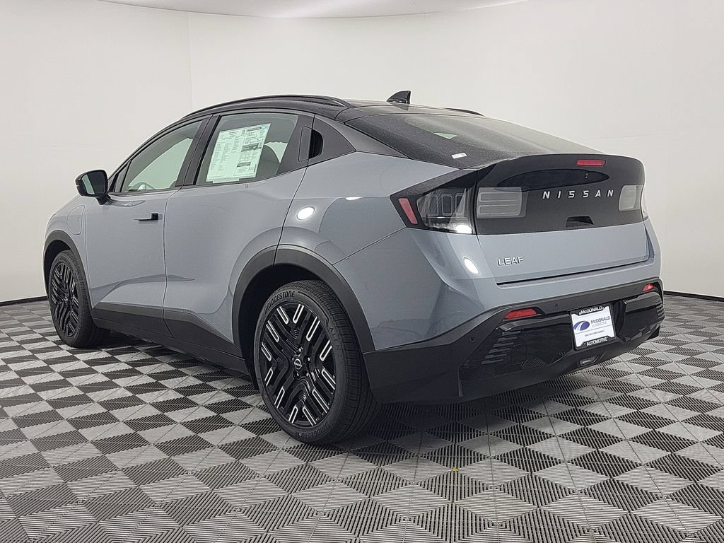 New 2026 Nissan Leaf Platinum+ w/ Illuminated Package FWD image 3