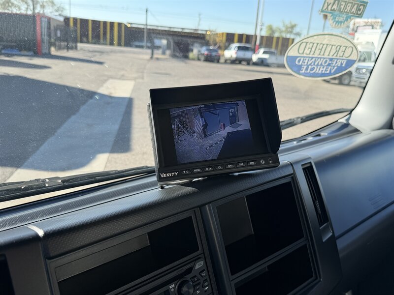 Used 2024 Isuzu NPR RWD image 17