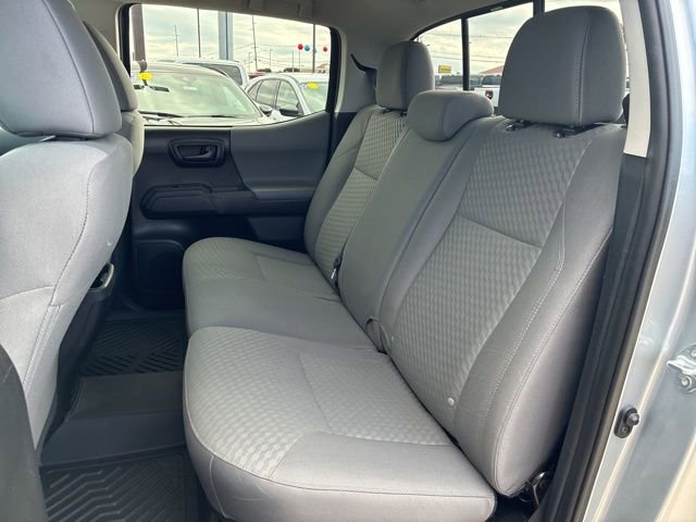 Used 2022 Toyota Tacoma SR image 18