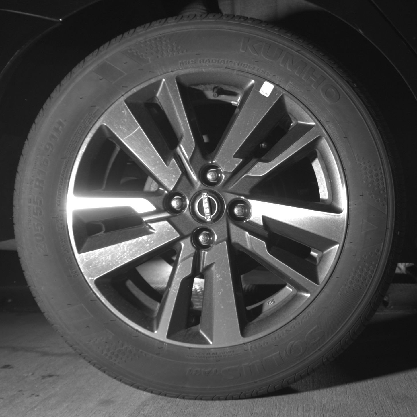 Used 2025 Nissan Versa SV FWD image 15
