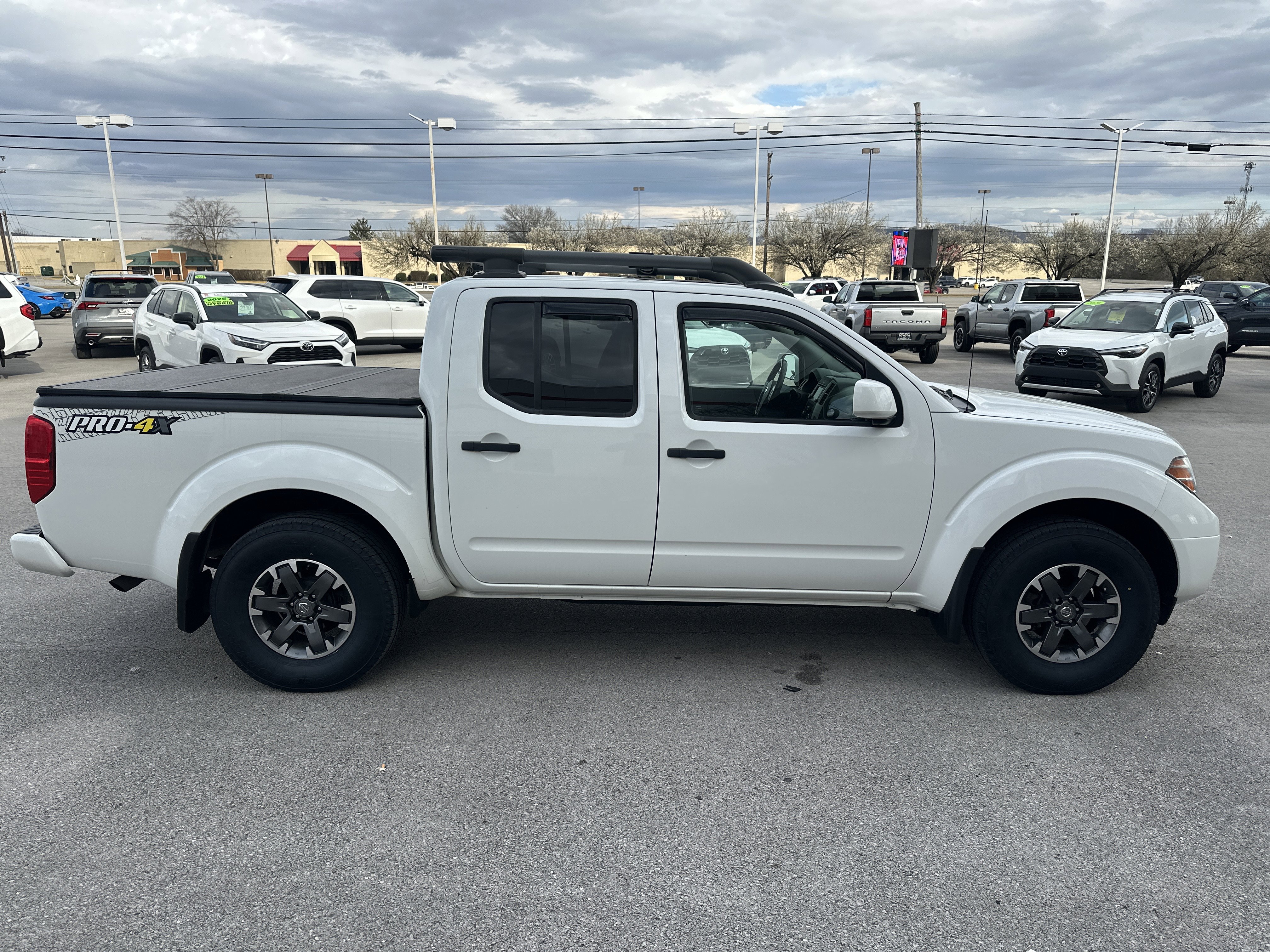 Used 2018 Nissan Frontier PRO-4X w/ Pro-4x Luxury Package image 4