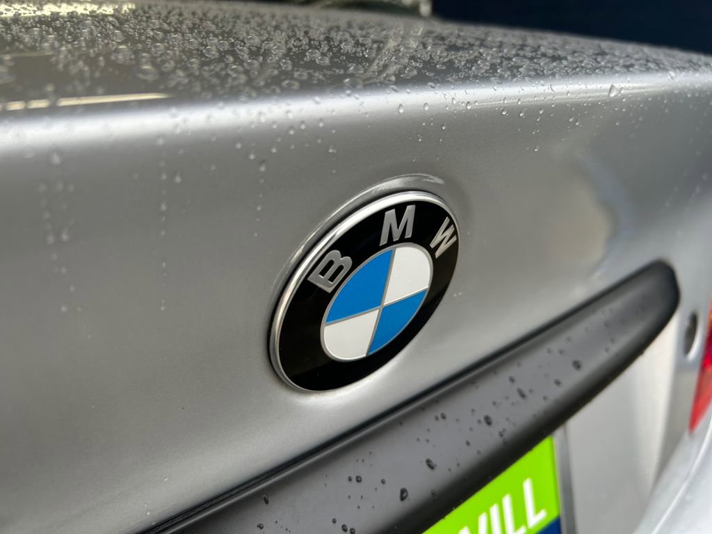 Used 2003 BMW 325i Sedan image 30