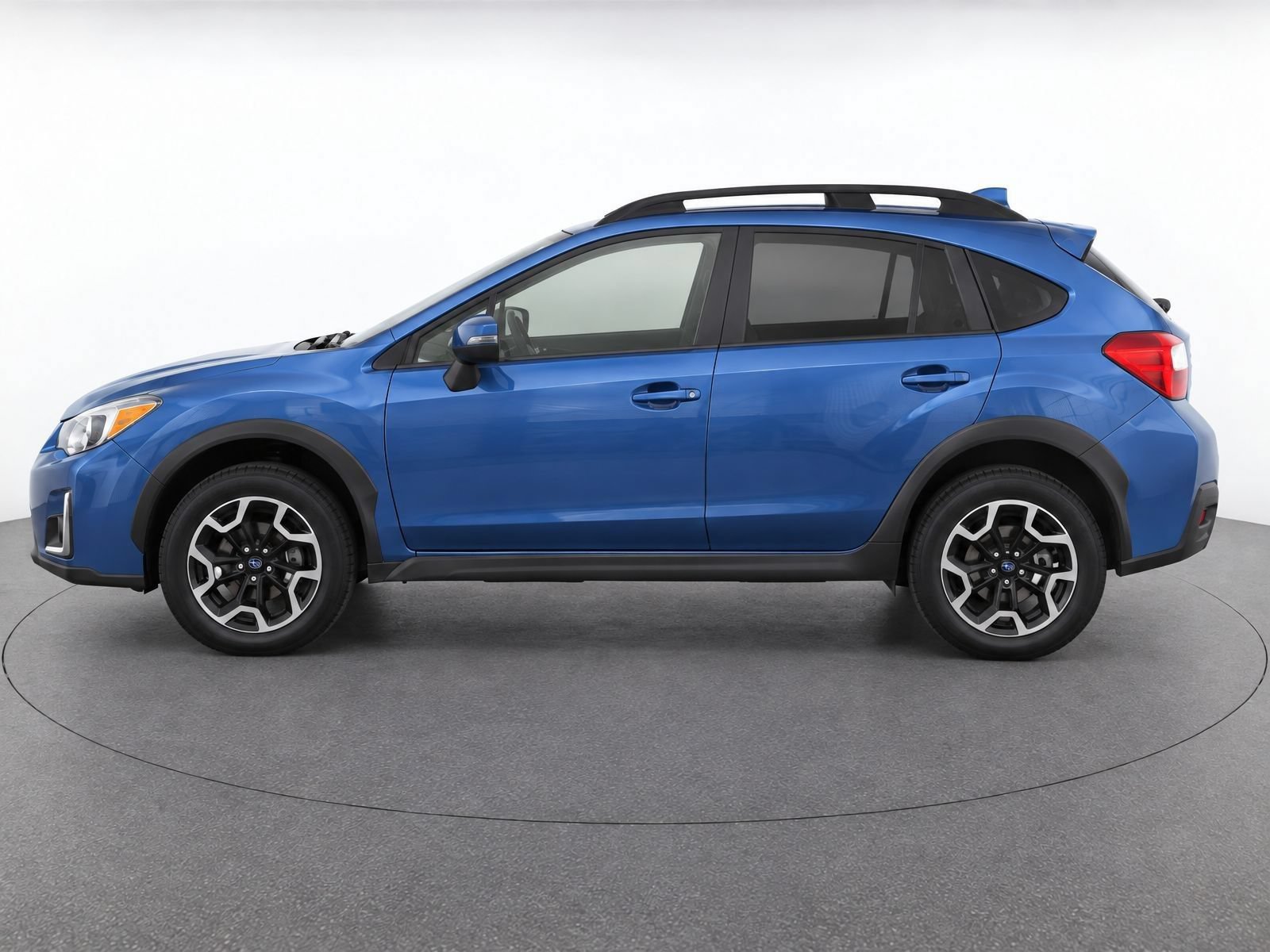 Used 2017 Subaru Crosstrek 2.0i Limited AWD/4WD image 3
