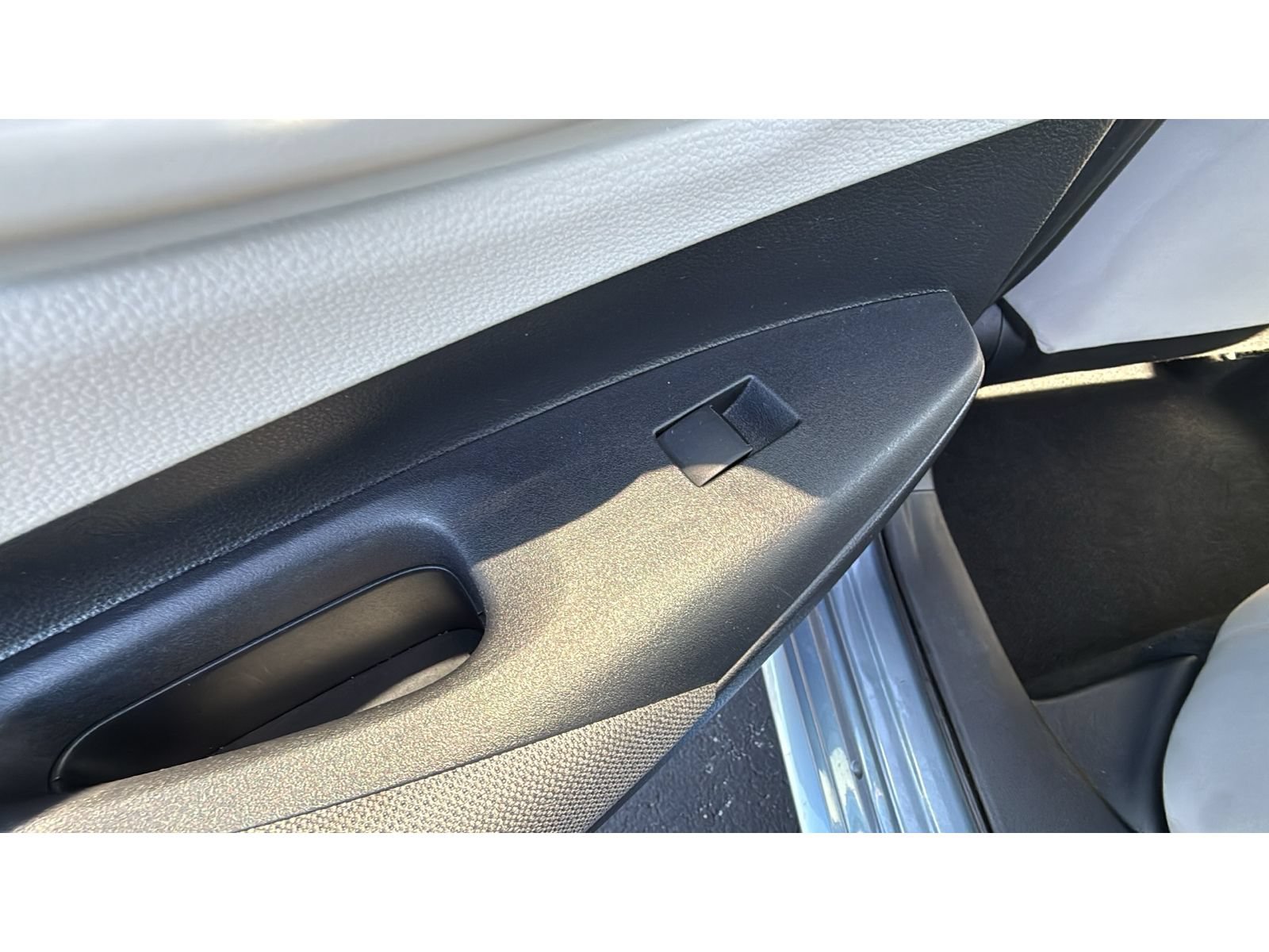 Certified 2024 Toyota Corolla LE FWD image 35