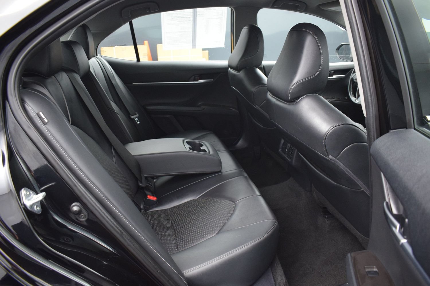 Used 2024 Toyota Camry XSE FWD image 11