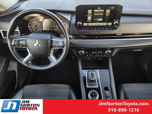 Used 2024 Mitsubishi Outlander SE image 28
