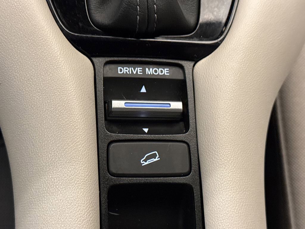 Certified 2024 Honda HR-V LX image 27