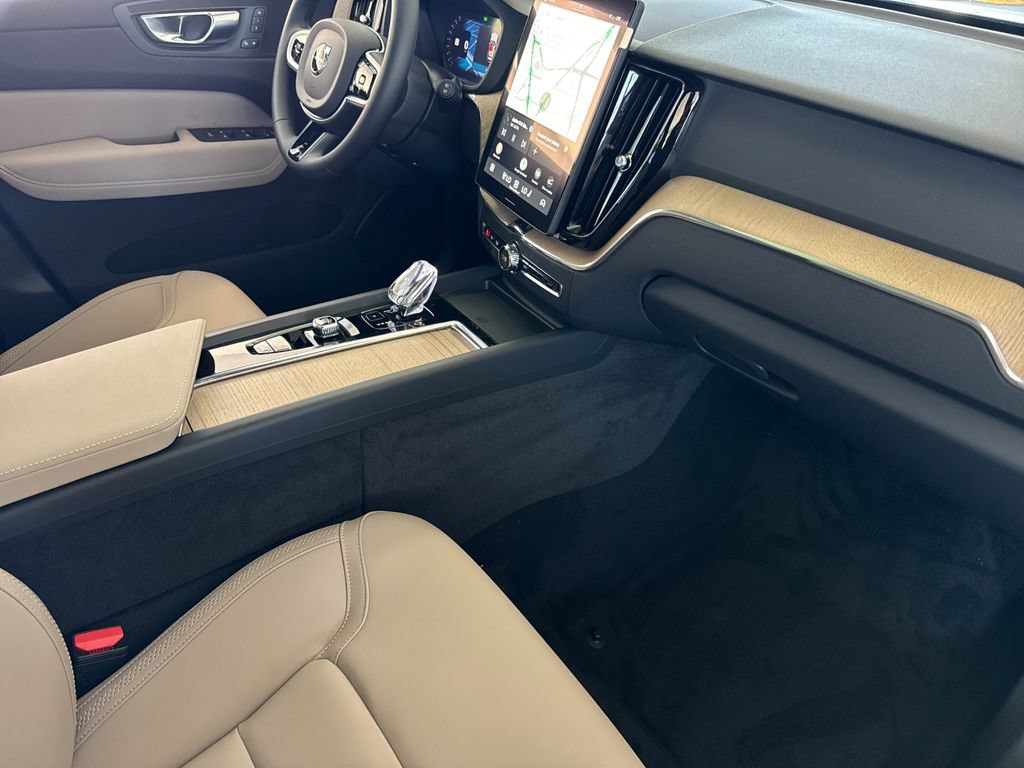 New 2026 Volvo XC60 T8 Plus w/ Protection Package Premier AWD/4WD image 15