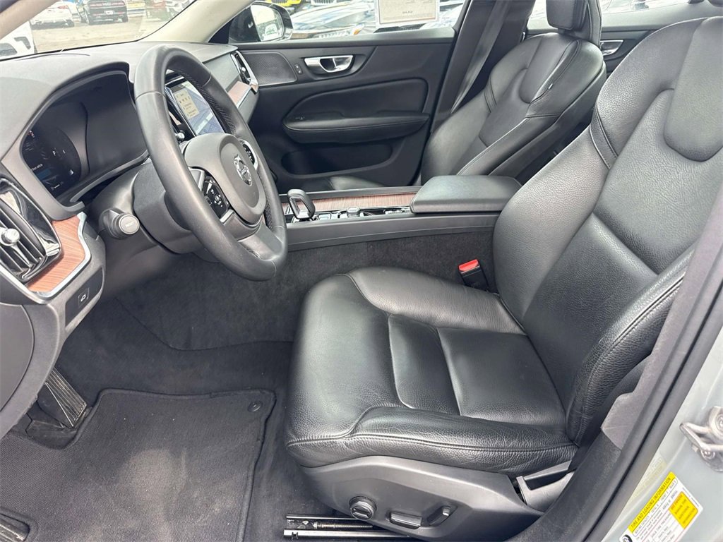 Used 2024 Volvo S60 B5 Plus image 21