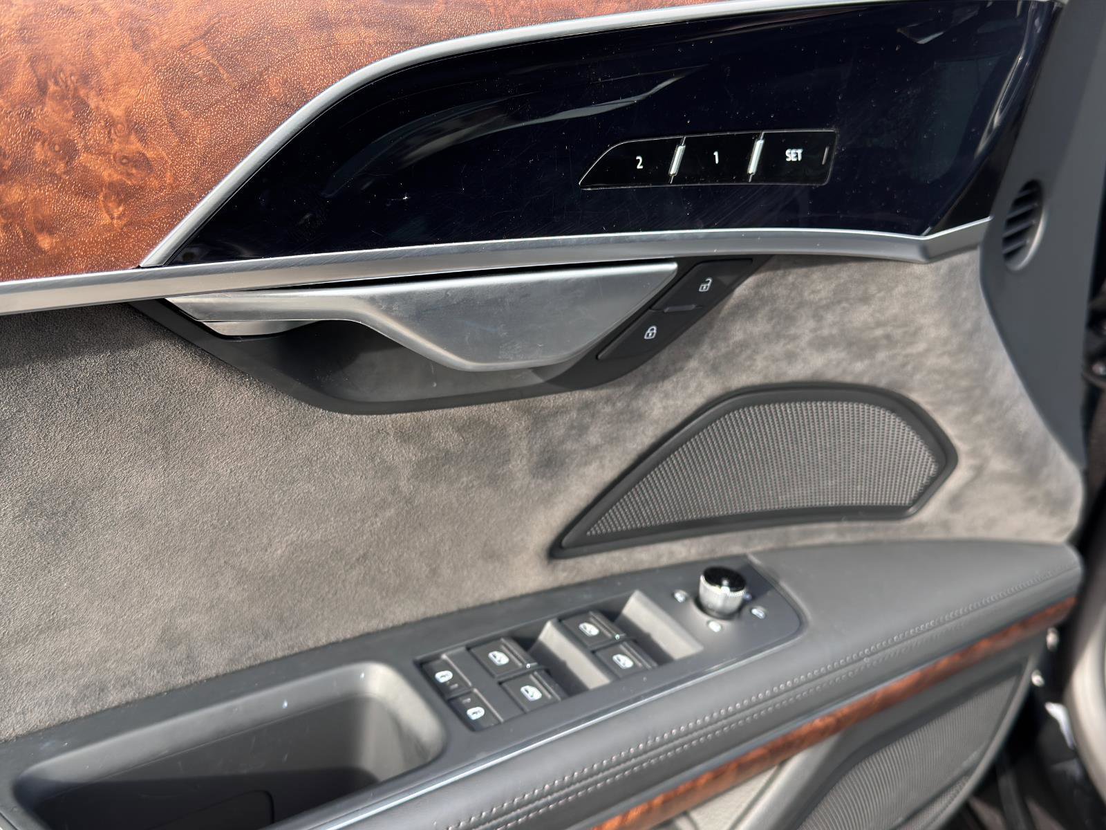 Used 2021 Audi A8 L 3.0T w/ Executive Plus Package image 13