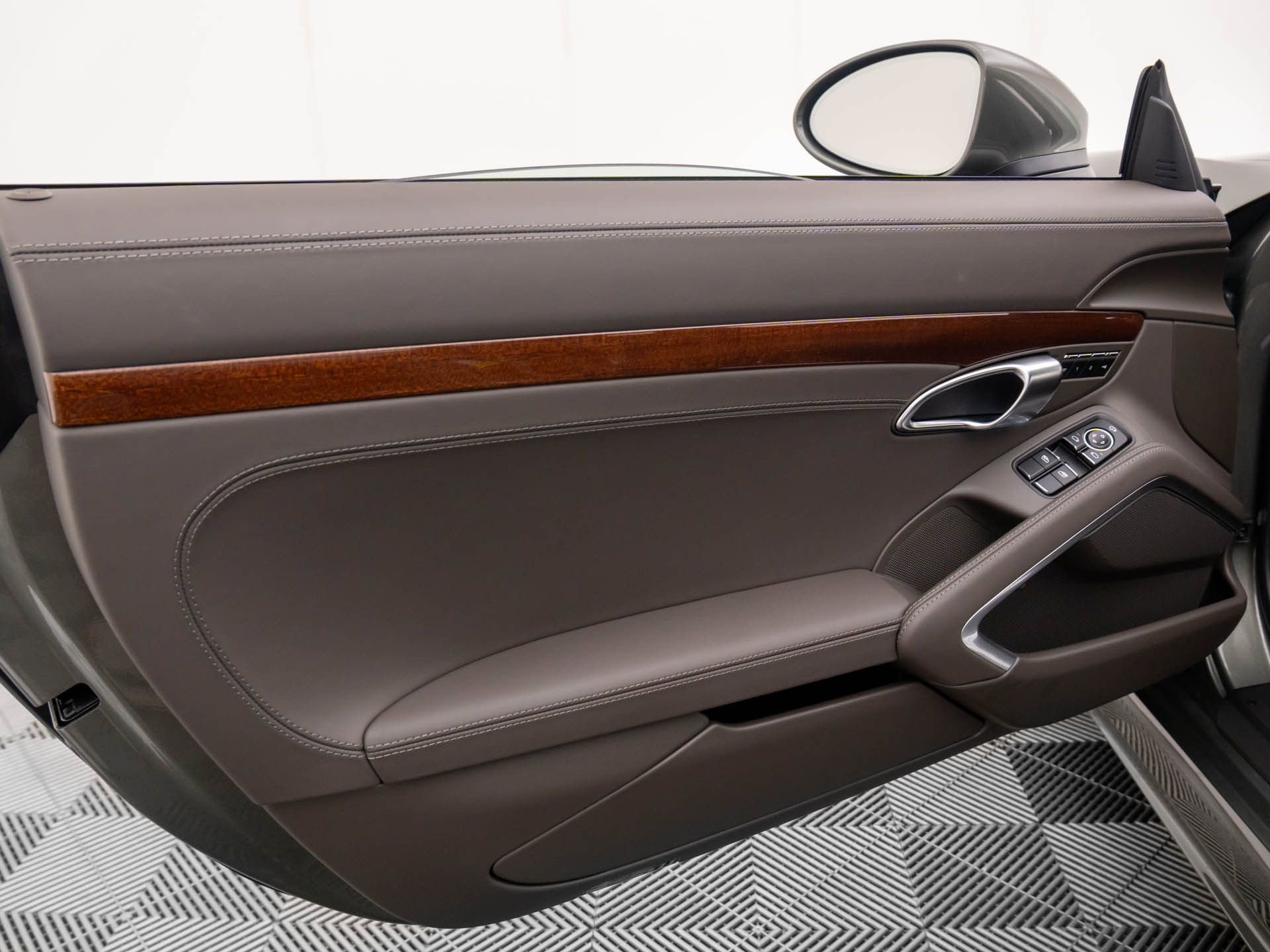 New 2025 Porsche 718 Cayman S image 13