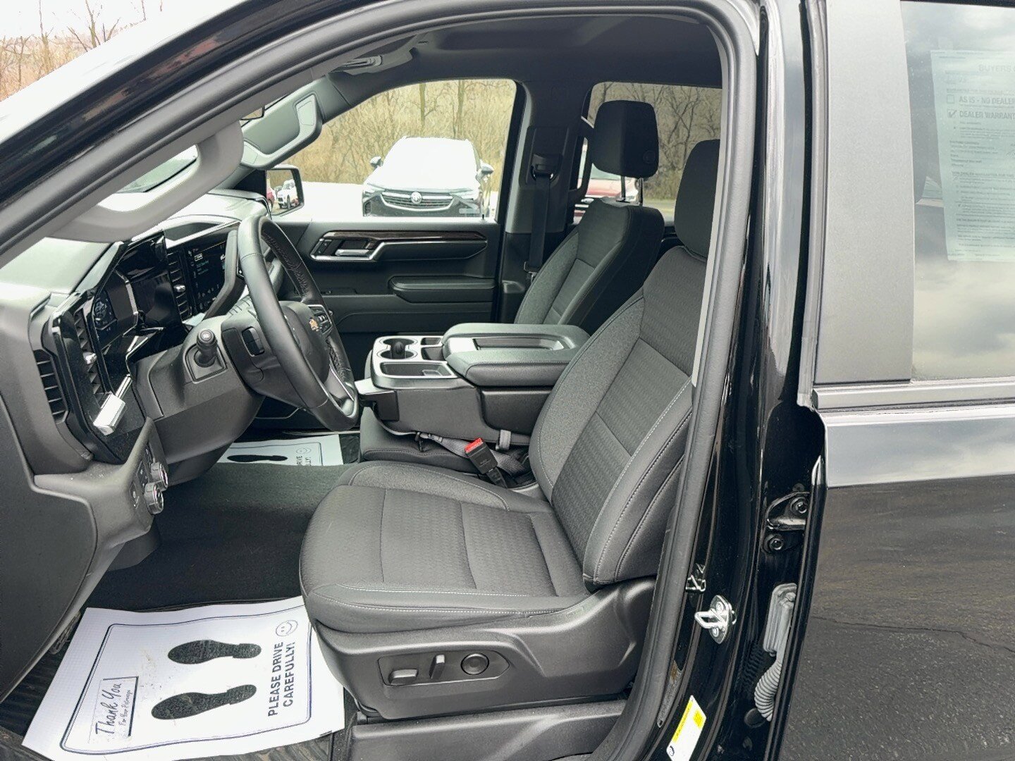 Used 2024 Chevrolet Silverado 1500 LT image 12