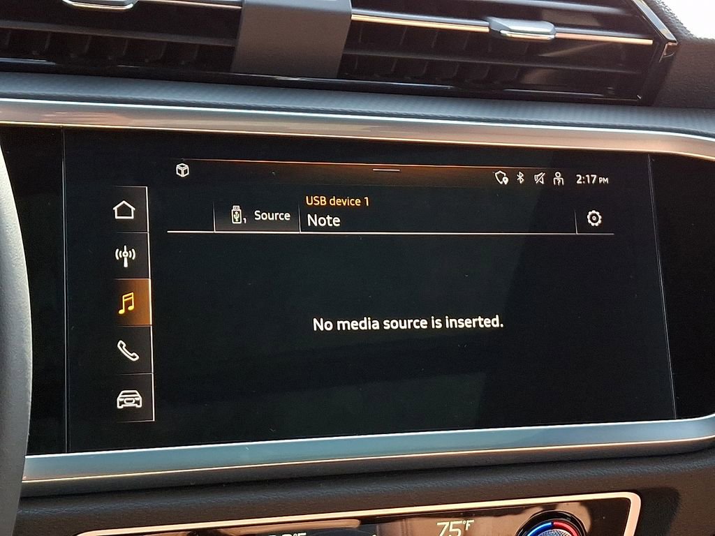 Certified 2025 Audi Q3 2.0T Premium Plus w/ Premium Plus Package image 8