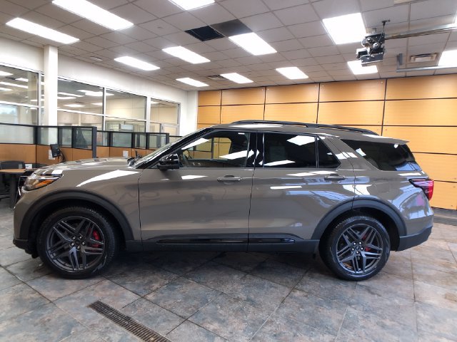New 2027 Ford Explorer ST w/ Sun And Sound Package AWD/4WD image 4