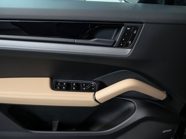 New 2026 Porsche Cayenne image 6