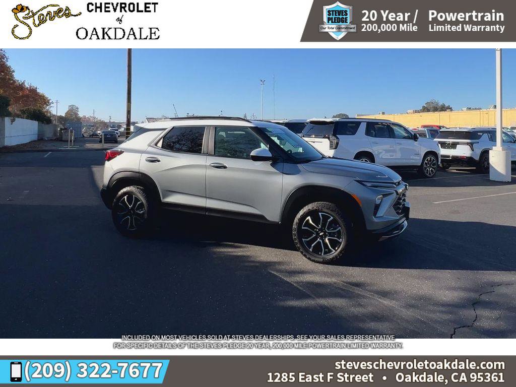 Used 2024 Chevrolet TrailBlazer ACTIV image 2