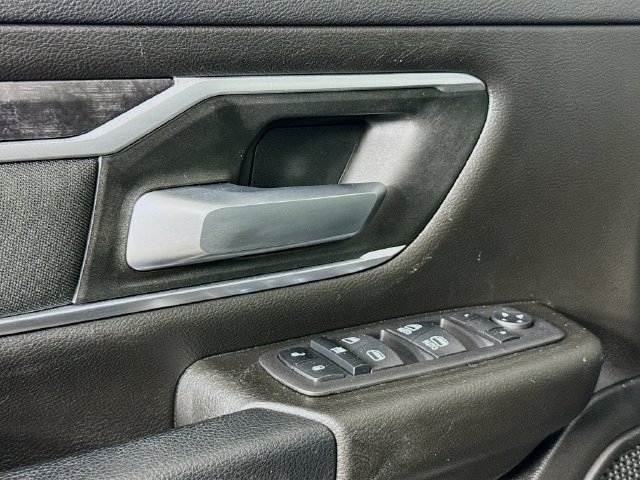 Used 2023 RAM 1500 Big Horn AWD/4WD image 18