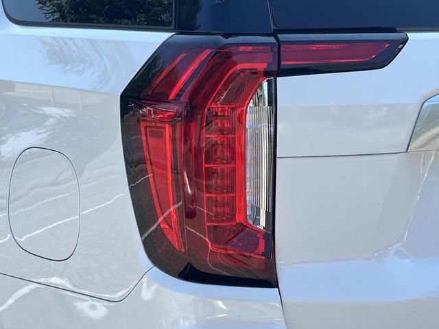 Used 2022 GMC Yukon Denali AWD/4WD image 10