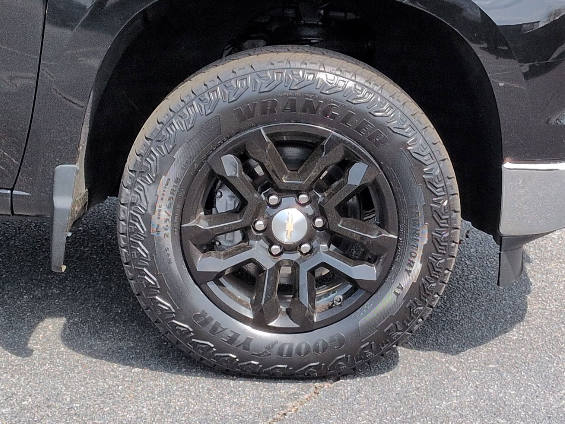 Used 2022 Chevrolet Silverado 1500 LT image 12