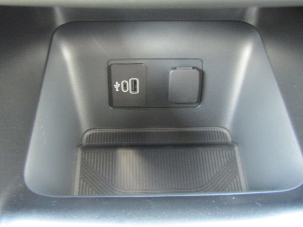 New 2026 Ford Explorer Active w/ Active Comfort Package AWD/4WD image 35