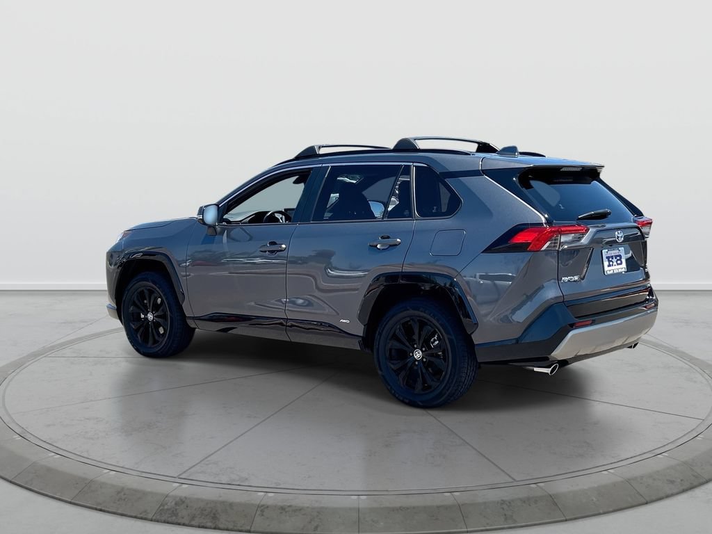 Used 2023 Toyota RAV4 SE w/ Convenience Package AWD/4WD image 6