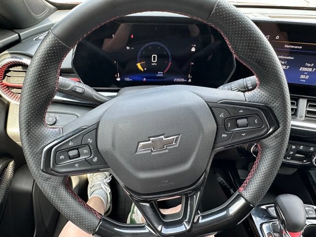 Used 2024 Chevrolet Trax RS FWD image 14